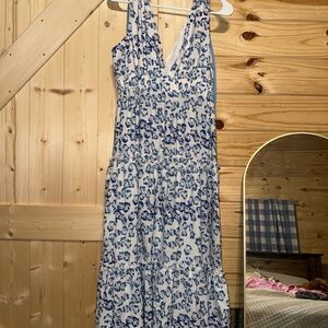 Blue and White Sleeveless Dress